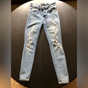 Women’s Kendall and Kylie Jeans Size 1/25 ✨